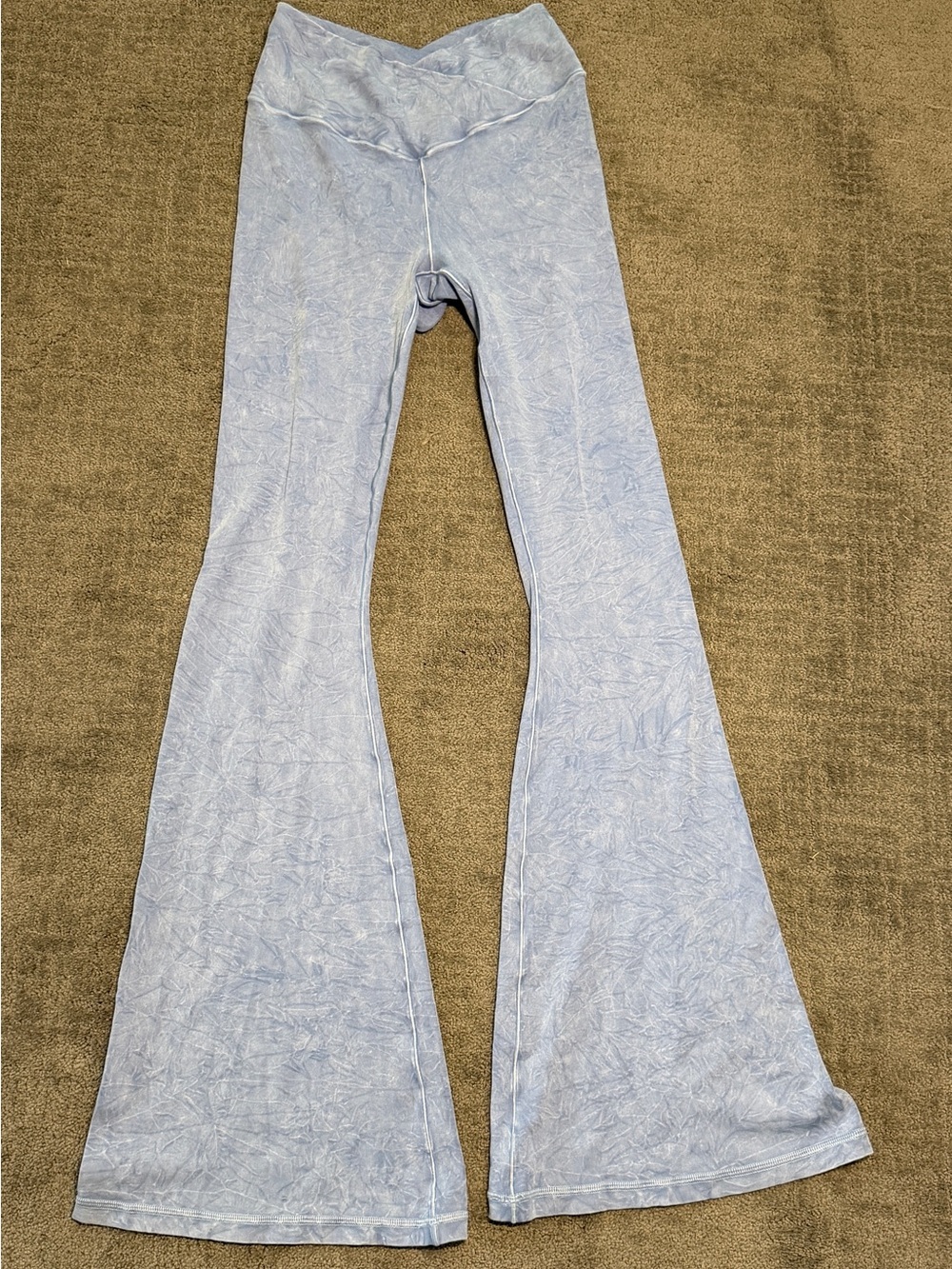 OFFLINE by Aerie Real Me DOUBLE Crossover Flare Leggings in Washed Periwinkle - Picture 3 of 9
